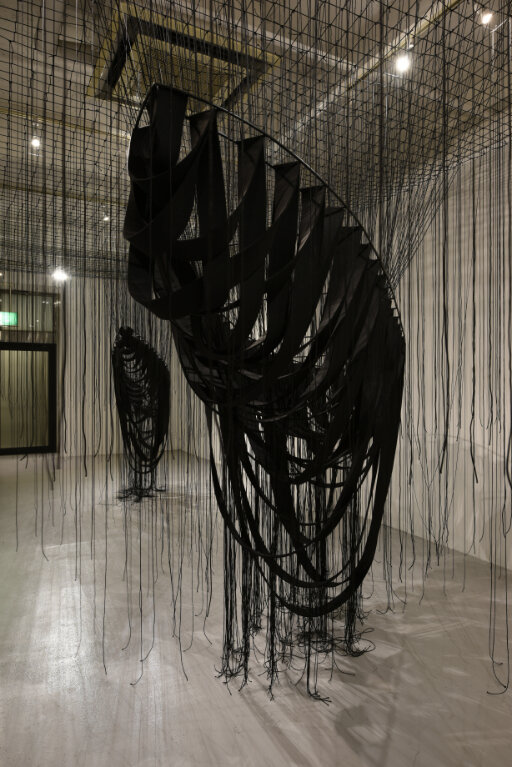塩田千春　Chiharu Shiota Chiharu Shiota 塩田千春 added a new - Chiharu Shiota 塩田千春